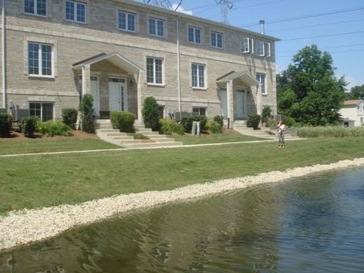 183 N East River Rd. #F-3, Des Plaines, IL 60016