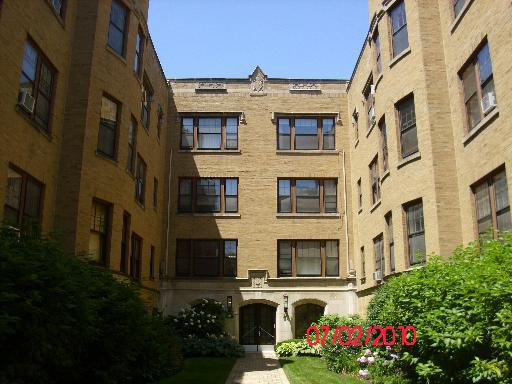 828 Michigan Ave. #D2, Evanston, IL 60202