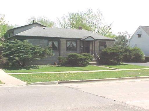 8615 State Rd., Burbank, IL 60459
