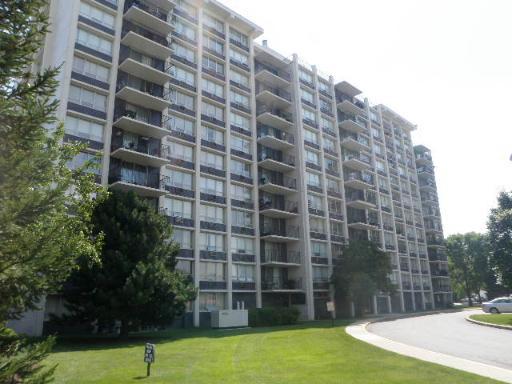 8801 W Golf Rd. #10D, Niles, IL 60714