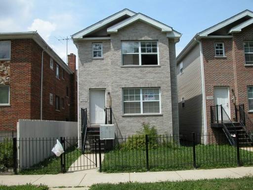 7952 S Greenwood Ave., Chicago, IL 60619