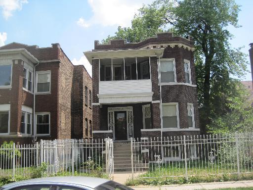 5463 W Thomas St., Chicago, IL 60651