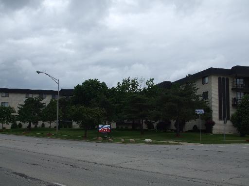 6950 W Forest Preserve Dr. #313, Norridge, IL 60706