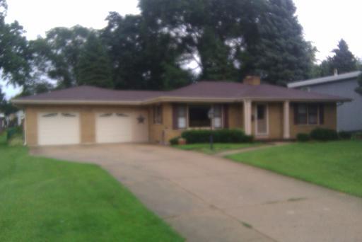 110 Aldis Dr., East Dundee, IL 60118