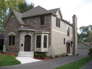 413 Dawn Ave., Glen Ellyn, IL 60137