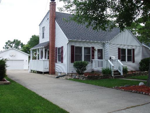 1103 N Thirteenth St., Dekalb, IL 60115