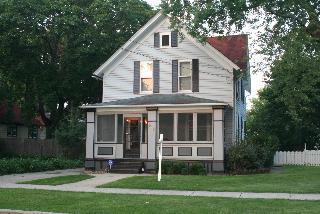 845 St John St., Elgin, IL 60120