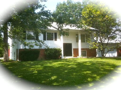 1270 Forest Ave., Aurora, IL 60505