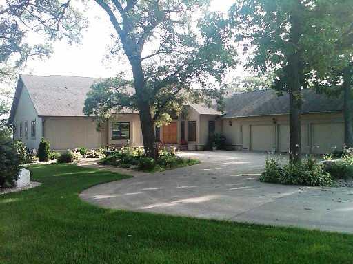 10310 Hickory Ridge Dr., Rochelle, IL 61068