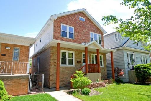 4917 N Moody Ave., Chicago, IL 60630