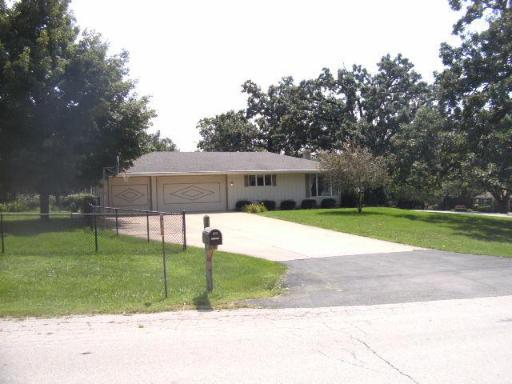38W191 Tipi Ln., Elgin, IL 60123