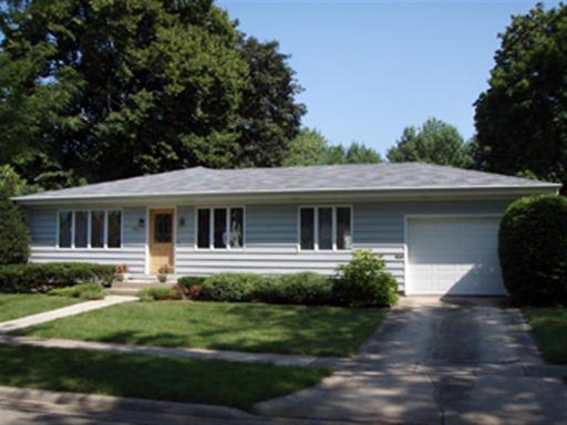 115 Warren Pl., Dekalb, IL 60115