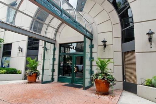 70 W Huron St. #2203, Chicago, IL 60654