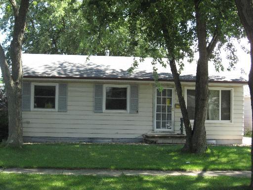 3025 Hopkins St., Steger, IL 60475