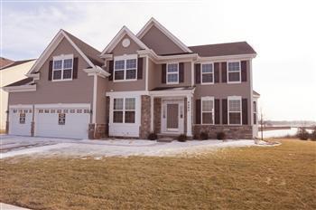 4290 Gladstone Dr., Lake In The Hills, IL 60156
