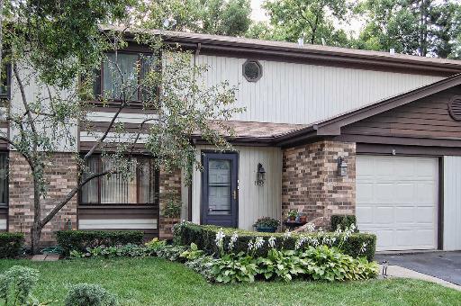 1329 S Mallard Ln., Mount Prospect, IL 60056