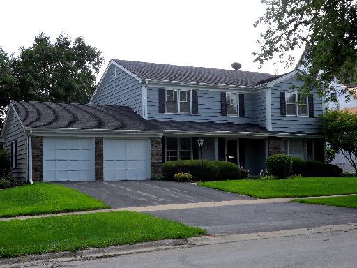 708 W Bauer Rd., Naperville, IL 60563