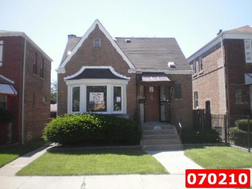 10446 S Eberhart Ave., Chicago, IL 60628