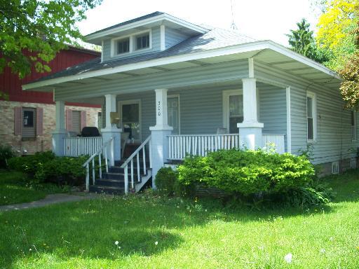 300 S Clifton Ave., Elgin, IL 60123