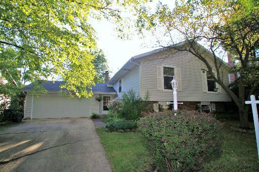112 Marimac Ln., Vernon Hills, IL 60061