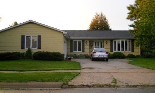 1041 Carrie Ave., Rochelle, IL 61068