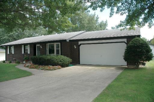 6112 Lockwood Dr., Rockford, IL 61109