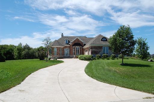 7411 Gilda Ct., Yorkville, IL 60560