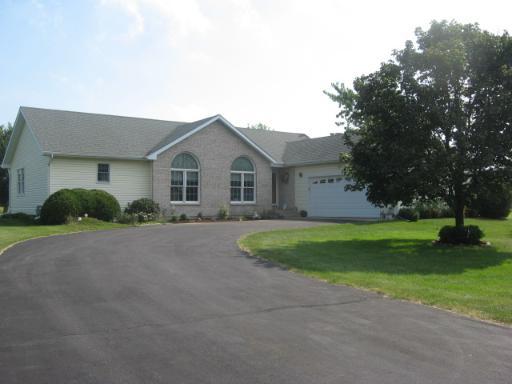 2645 N 3739th Rd., Sheridan, IL 60551