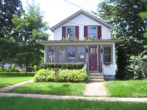 207 S Maple Ave., Wauconda, IL 60084