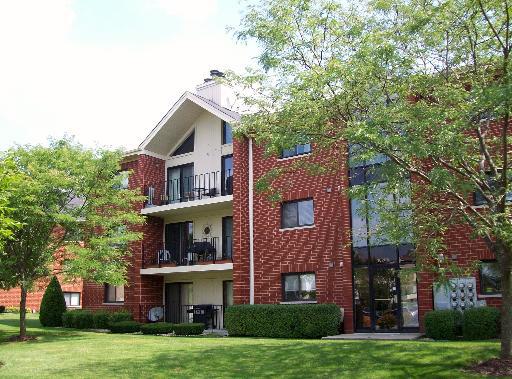 18206 S Rita Rd. #2D, Tinley Park, IL 60477