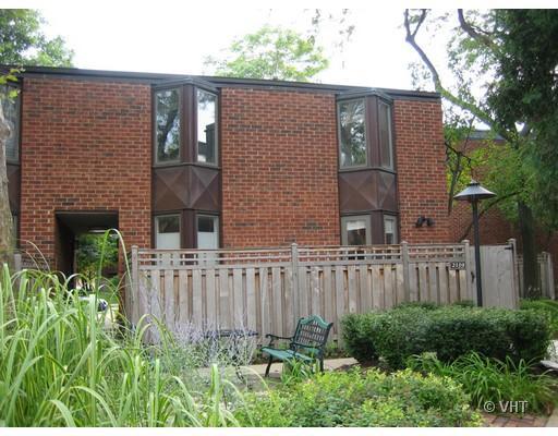 2139 N Lincoln Ave., Chicago, IL 60614