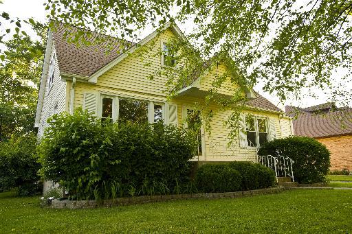 1216 S Belmont Ave., Arlington Heights, IL 60005