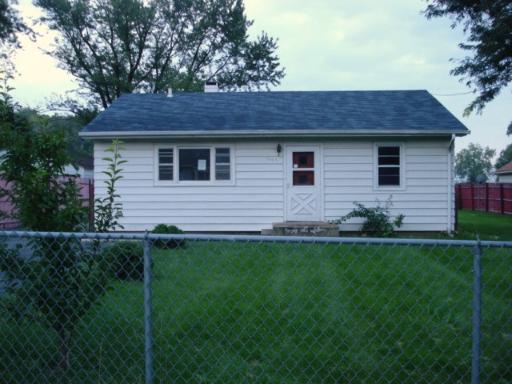1465 Mountain St., Aurora, IL 60505