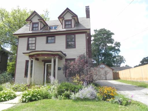 16 S Jackson St., Elgin, IL 60123