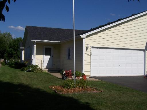 719 Harmony Ct., North Aurora, IL 60542