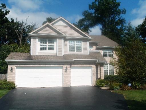 579 Patriot Ct., Gurnee, IL 60031