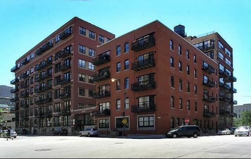 226 N Clinton St. #313, Chicago, IL 60661