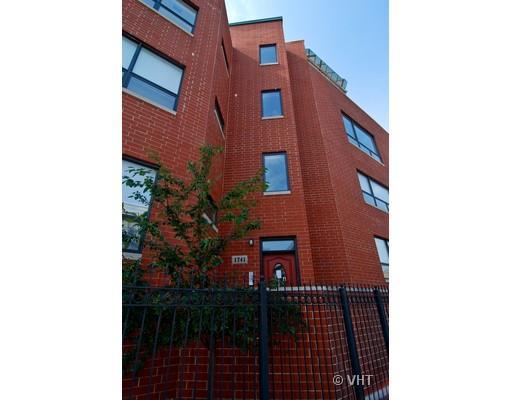 1741 W Beach St. #4, Chicago, IL 60622