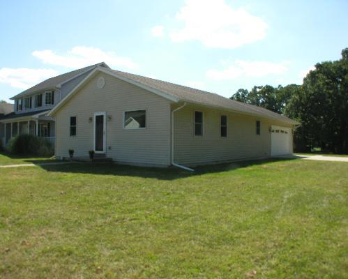 201 S Hossack St., Seneca, IL 61360
