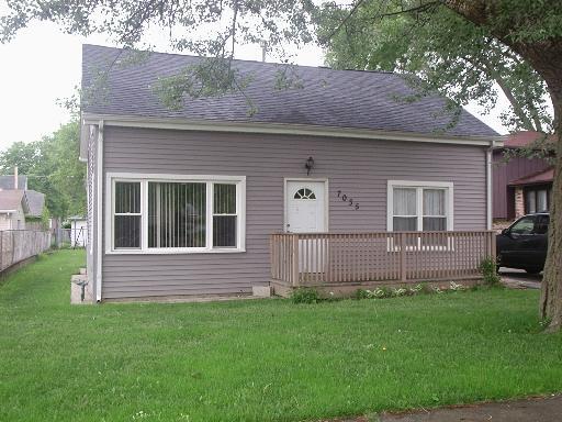 7035 W 72nd St., Nottingham Park, IL 60638