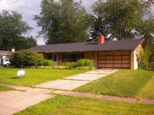 822 Dawn Ct., Dekalb, IL 60115