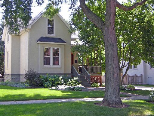 45 N Waiola Ave., La Grange, IL 60525