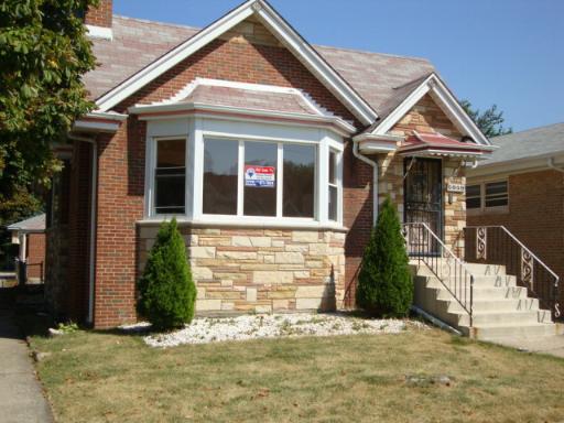 5858 W School St., Chicago, IL 60634