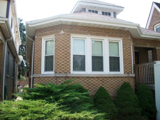 5535 W Melrose St., Chicago, IL 60641