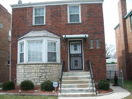 938 Bellwood Ave., Bellwood, IL 60104