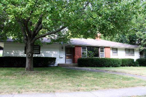 1010 Dean St., Woodstock, IL 60098