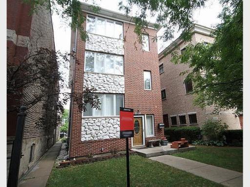 2121 N Magnolia St., Chicago, IL 60614