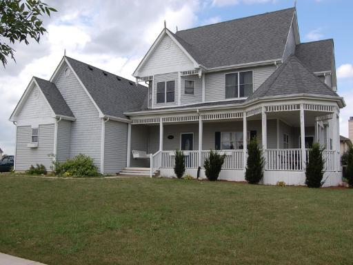 212 Walsh Cir., Yorkville, IL 60560