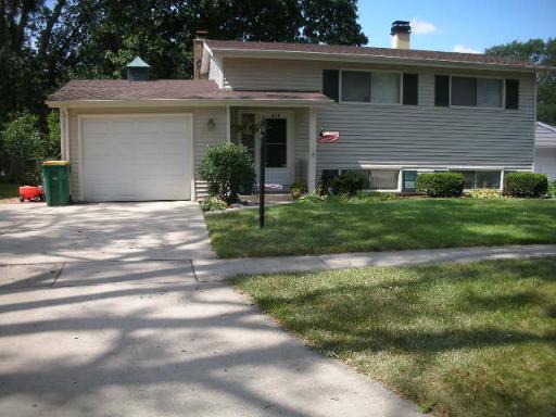 478 Diane Dr., Buffalo Grove, IL 60089