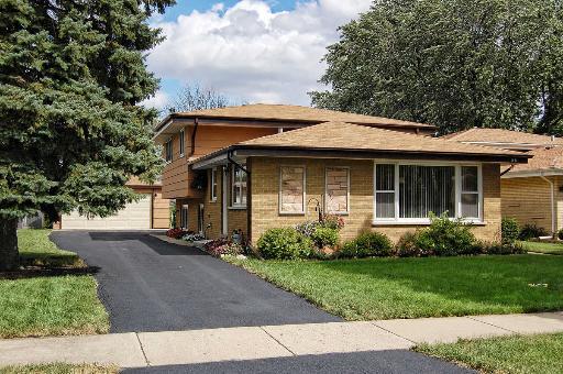 1471 Phoenix Dr., Des Plaines, IL 60018